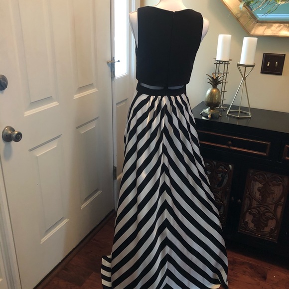 Betsy & Adam Prom Formal - Picture 4 of 8